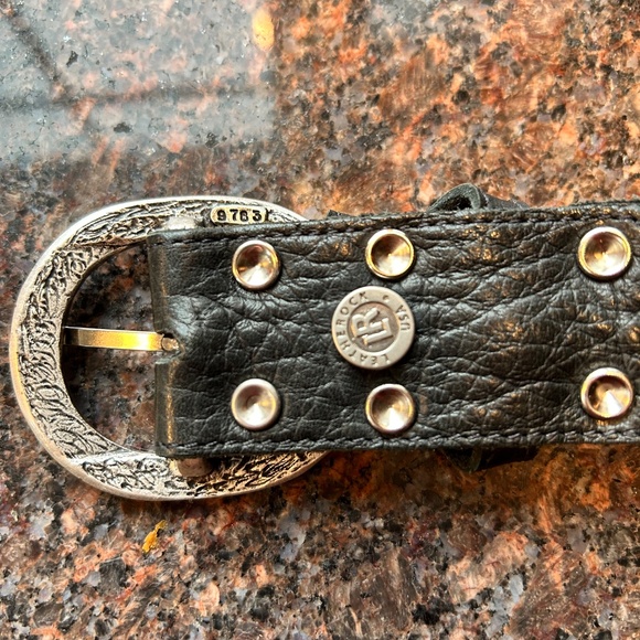 Black Leather Belt with brushed silver buckle - Picture 3 of 6